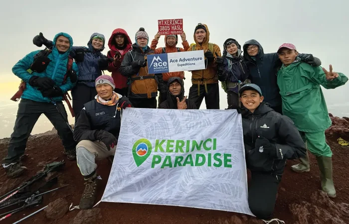 Joanne Soo Summit Kerinci